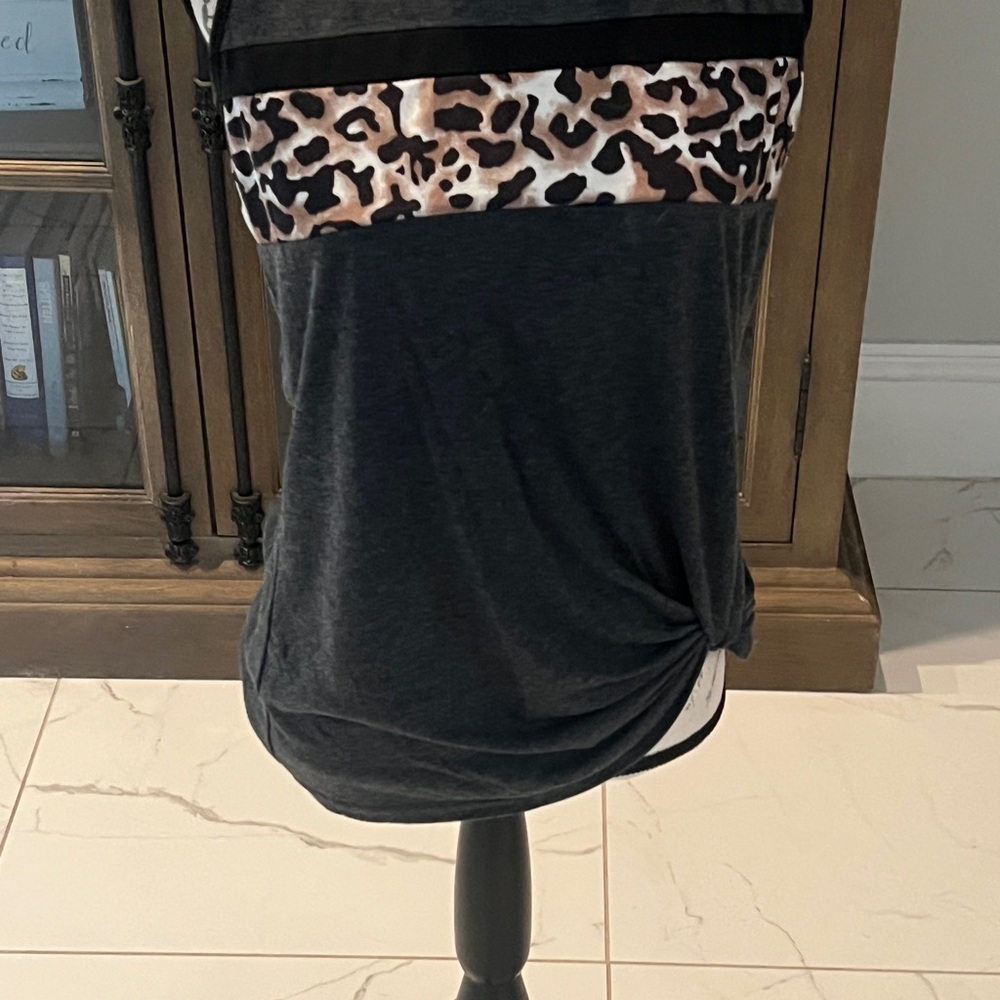 Chic Black and Leopard Print Women's Tank Top